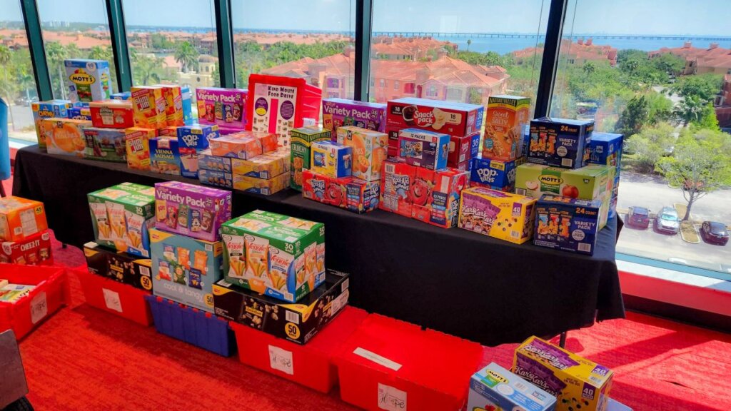 Spring Food Drive in Support of The Kind Mouse!